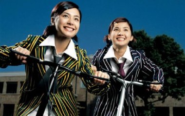 我们的纪念册吉他谱_Twins_C调_变调夹4品_两万五