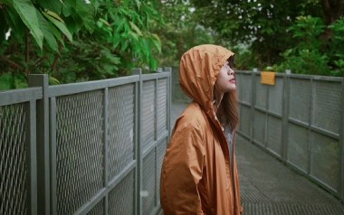 羡慕风羡慕雨吉他谱_怪阿姨_C调_变调夹不夹_濮宇