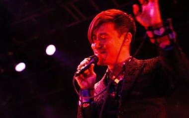 小城大事吉他谱_张学友_G调_变调夹3品_黑白原声