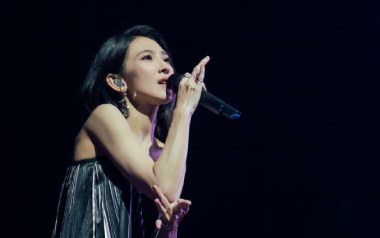 辛德瑞拉吉他谱_戴佩妮_C调_变调夹不夹_两万五