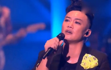 信任吉他谱_陈奕迅_A调_变调夹不夹_濮宇