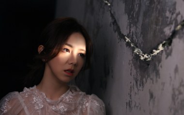 岩石里的花吉他谱_邓紫棋_G调_变调夹不夹_吴先生TAB