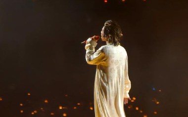烟火里的尘埃吉他谱_华晨宇_C调_变调夹5品_吴先生TAB