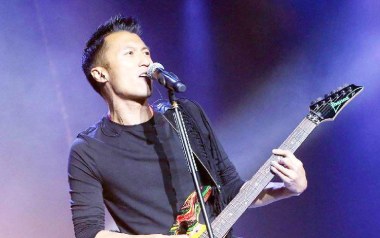 要我怎么忘了他吉他谱_谢霆锋_C调_变调夹5品_一颗加菲