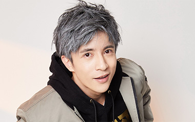 银河少年吉他谱_薛之谦_G调_变调夹4品_一颗加菲