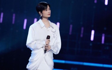咏春吉他谱_李宇春_C调_变调夹不夹_梦马音乐