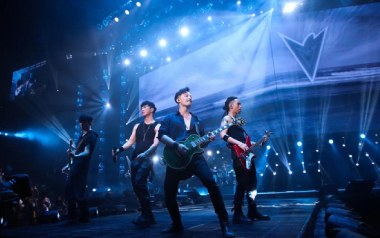 遇到了吉他谱_Mr.乐队_G调_变调夹降半音调弦_两万五