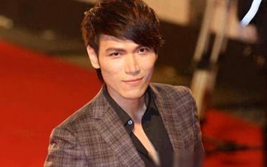 越过山丘吉他谱_杨宗纬_G调_变调夹不夹_弦心距