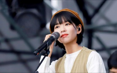 云烟成雨吉他谱_房东的猫_标准调弦_变调夹不夹_乐事吉他