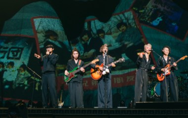 于是我不再唱歌吉他谱_旅行团乐队_G调_变调夹不夹_行叁人音乐的教程