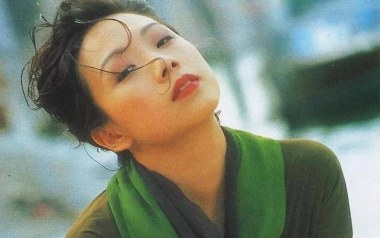 纸飞机吉他谱_林忆莲_D调_变调夹不夹_飞猴乐器