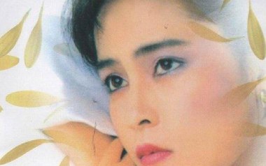 走过咖啡屋吉他谱_千百惠_C调_变调夹3品_大勇吉他