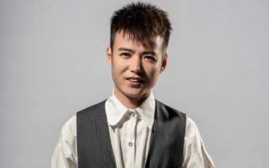 最后的人吉他谱_杨小壮_C调_变调夹6品_无限延音